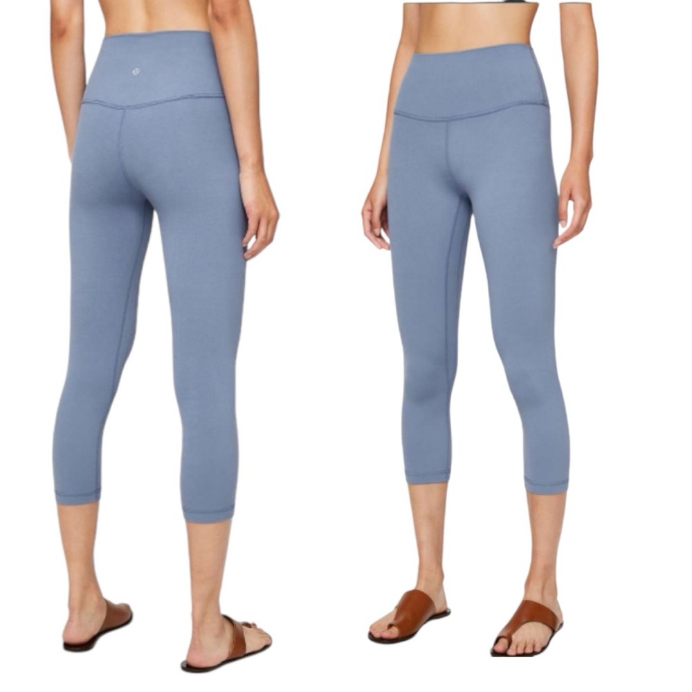 Lululemon | Align Crop 21"
Oasis Blue